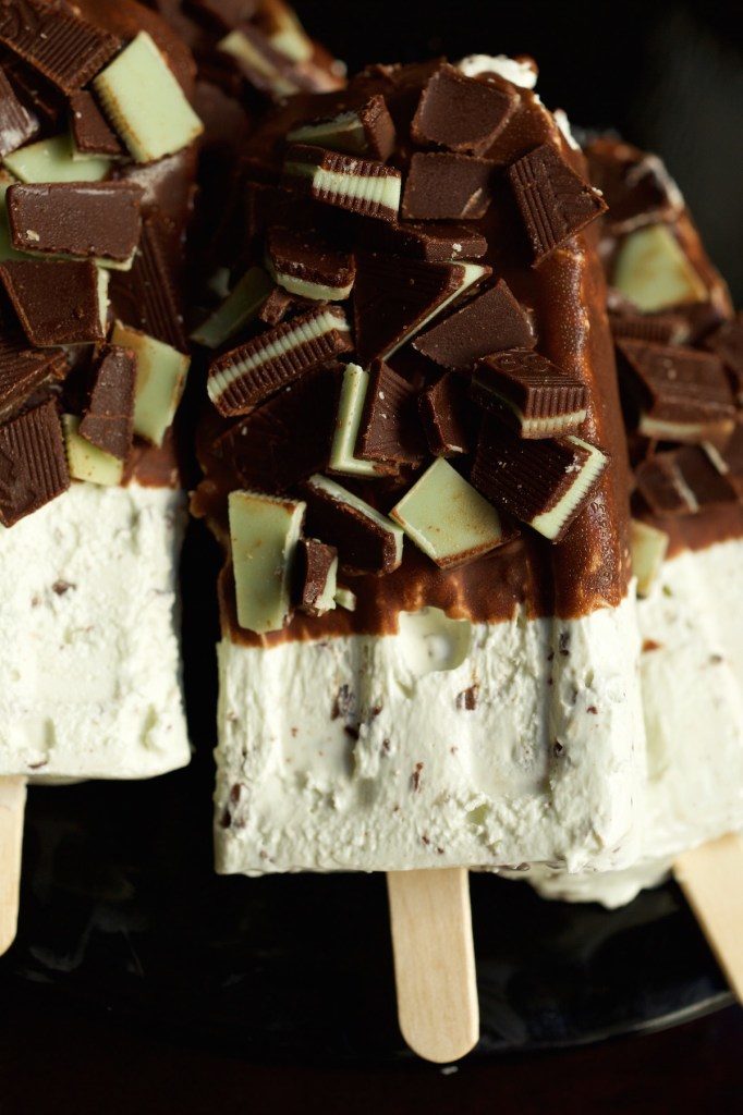 Mint Chocolate Chip Cheesecake Popsicles