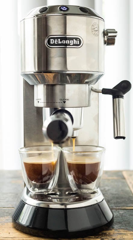 https://cookingwithjanica.com/wp-content/uploads/2017/05/delonghi_Espresso_machine_starbucks_copycat.jpg