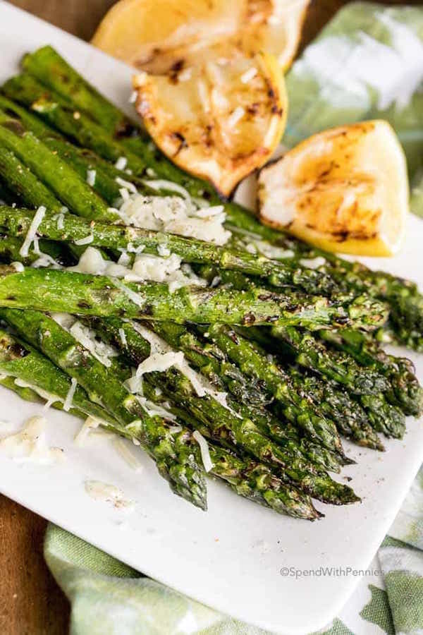 Lemon Parmesan Grilled Asparagus - Summer Recipes for the Grill
