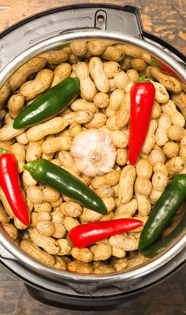 https://cookingwithjanica.com/wp-content/uploads/2020/01/instant_pot_boiled_peanuts_ingredients.jpg